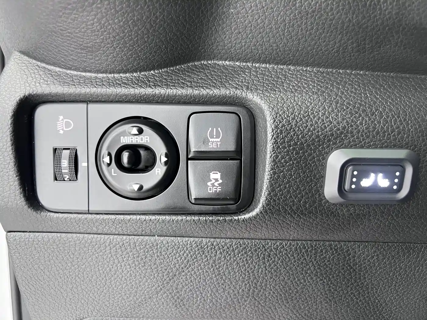 Kia Huan Chi 2024 2020 1.4L Auto Comfort Sunroof Version