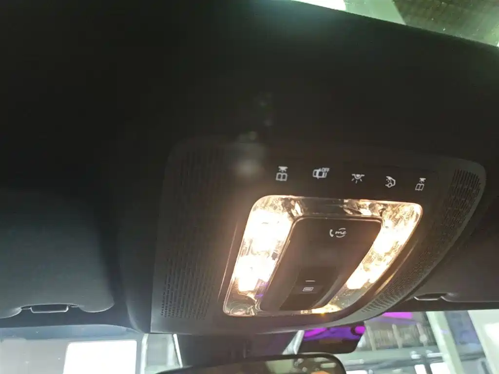Mercedes-Benz A-Class 2021 Facelift A 180 L Sport Sedan фото 18