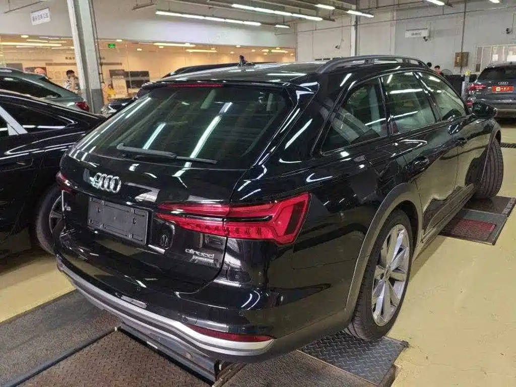 Audi A6 (Import) 2025 2025 allroad quattro Explorer 55 TFSI Premium Off-Road