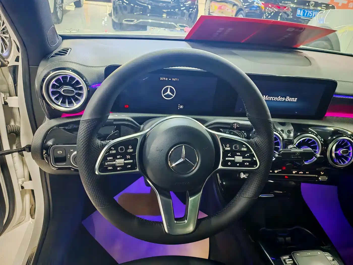 Mercedes-Benz A-Class 2022 A 200 L Sport Sedan Dynamic фото 12