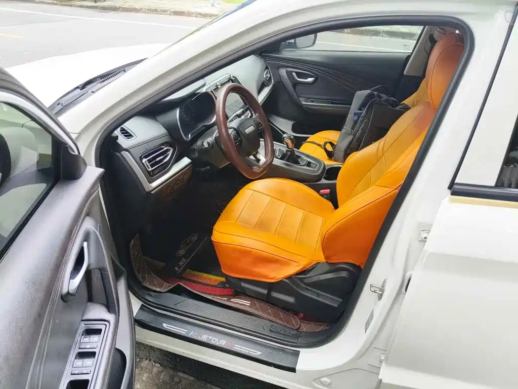 Jetour X70M 2021 2021 1.5T Manual Urban Partner 7-seater