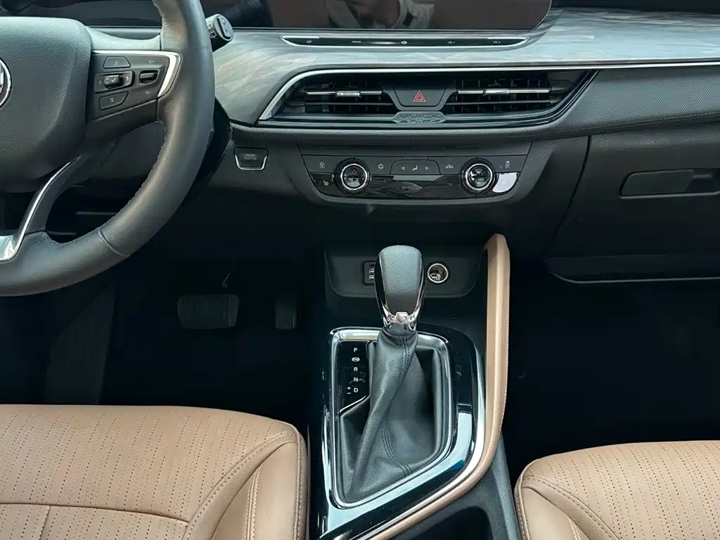 Buick GL6 2021 323T Mild Hybrid Connected Luxury фото 22