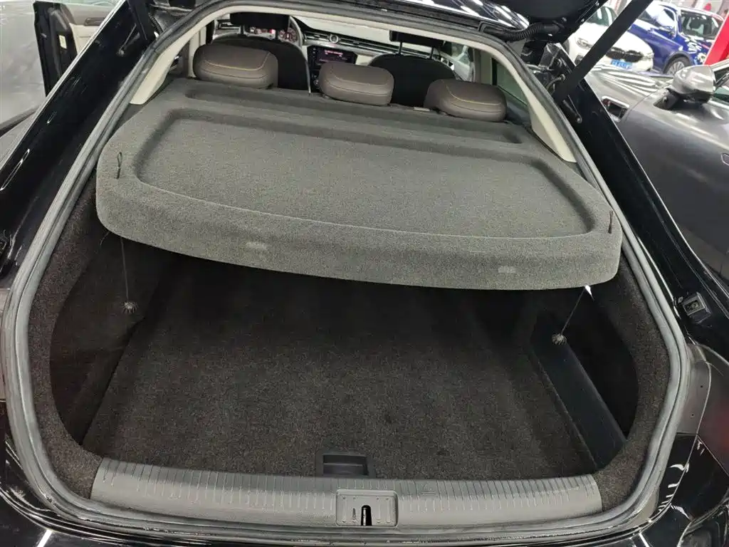 Volkswagen FAW-Volkswagen CC 2019 380TSI Radiance Edition China VI фото 18