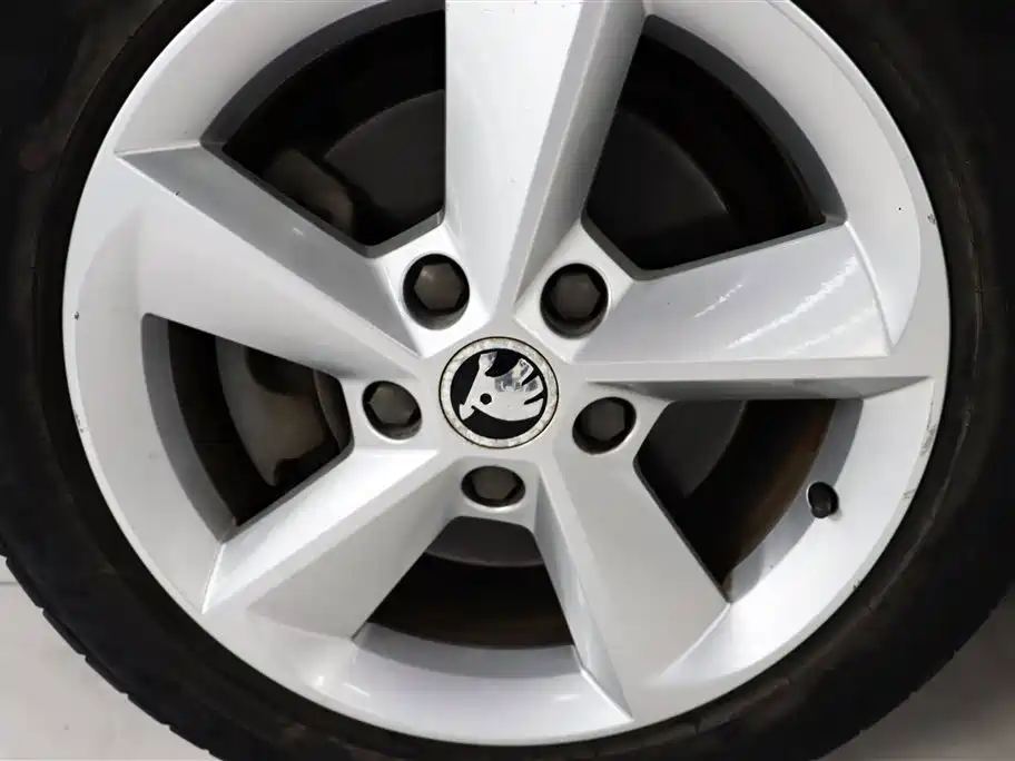 Škoda Octavia 2015 1.6L Automatic逸俊版 фото 12