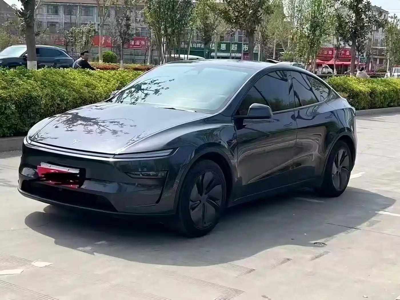 Photo 1 - Tesla Model Y