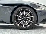 Фото 9 - Aston Martin DB11