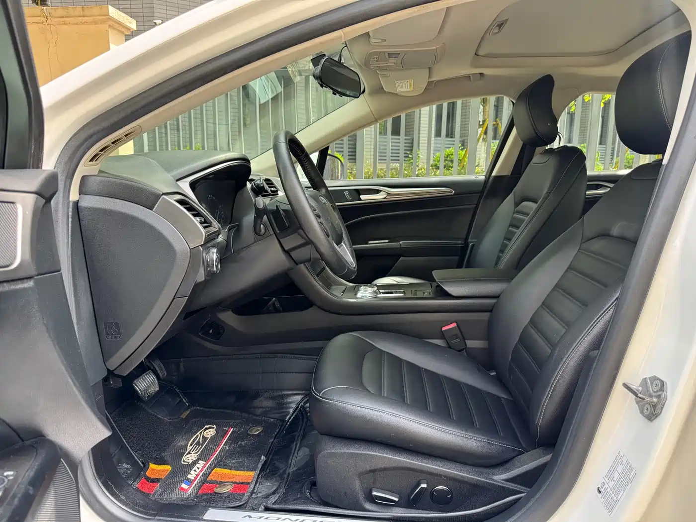 FORD MONDEO