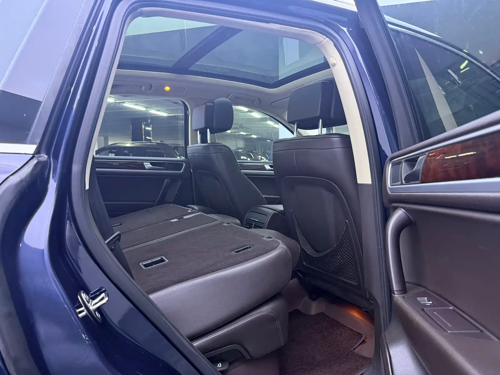 Фото 8 - Volkswagen Touareg