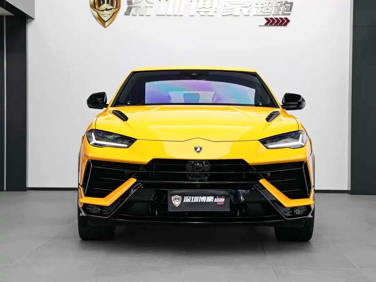 Фото 6 - Lamborghini Urus