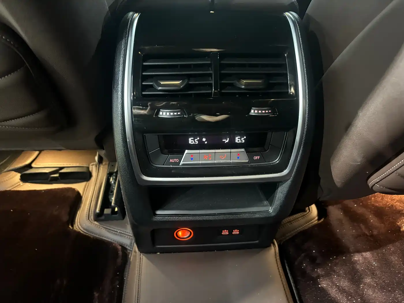 BMW X5 2023 xDrive 40Li M Sport Package фото 12