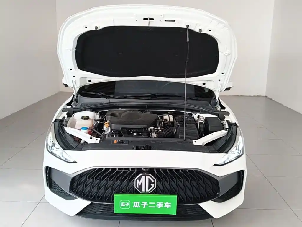 MG MG5 2024 2023 180DVVT CVT Luxury Edition