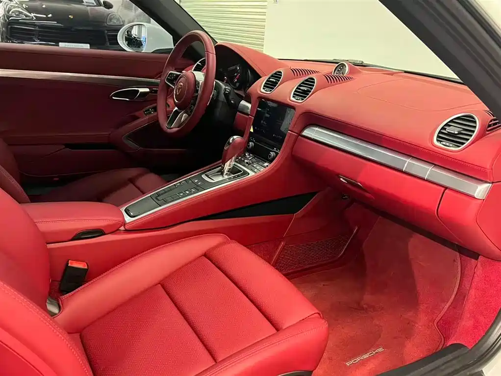 Porsche 718 фото 10