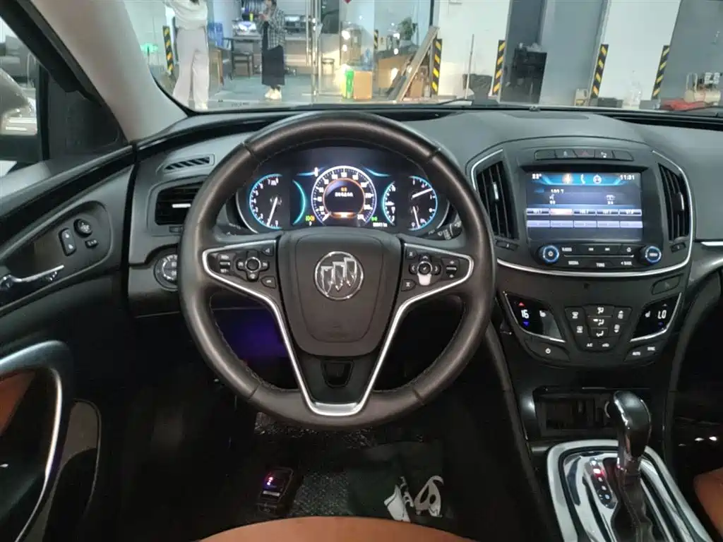 Buick Regal 2015 1.6T Elite Tech Edition фото 11