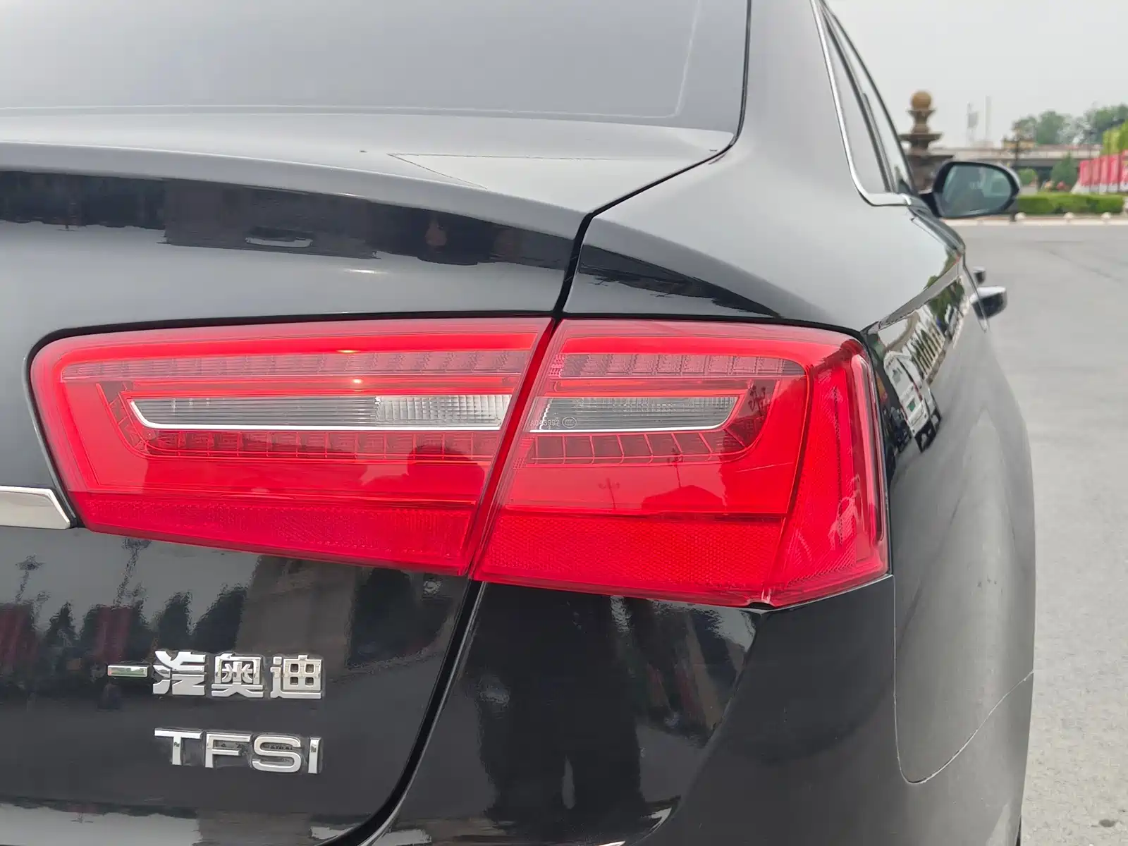 Фото 9 - Audi A6L