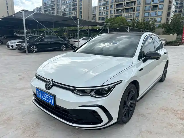 Volkswagen Golf 2023