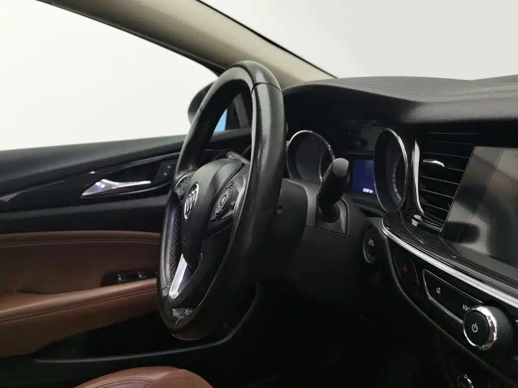 Фото 22 - Buick Regal