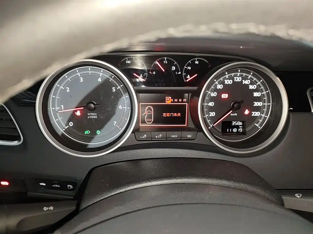 Peugeot 508 2015 1.6THP Auto Excellence Edition фото 18