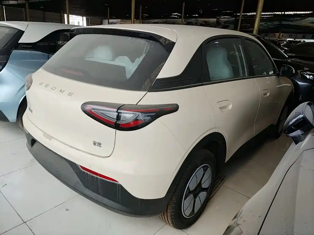 Geely Galaxy Starry Wish 2026 Edition 310km Youth Version фото 7