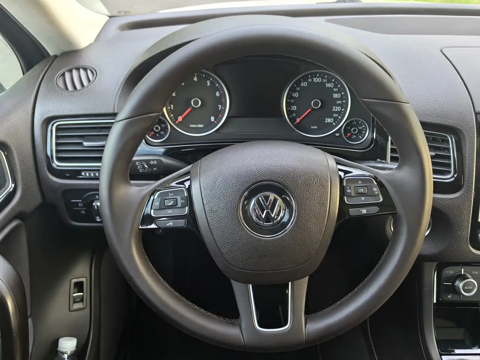 Фото 11 - Volkswagen Touareg