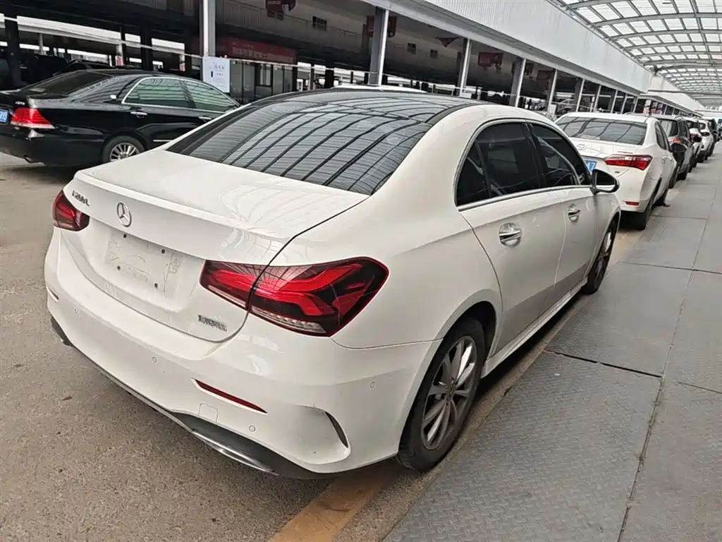 MERCEDES-BENZ CLASS A
