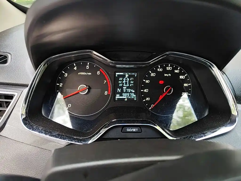 Baojun 310W 2018 2018 1.5L Automatic Luxury China VI