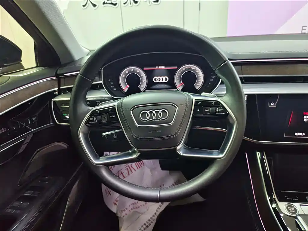Audi A8 2023 A8L 50 TFSI quattro Premium фото 13
