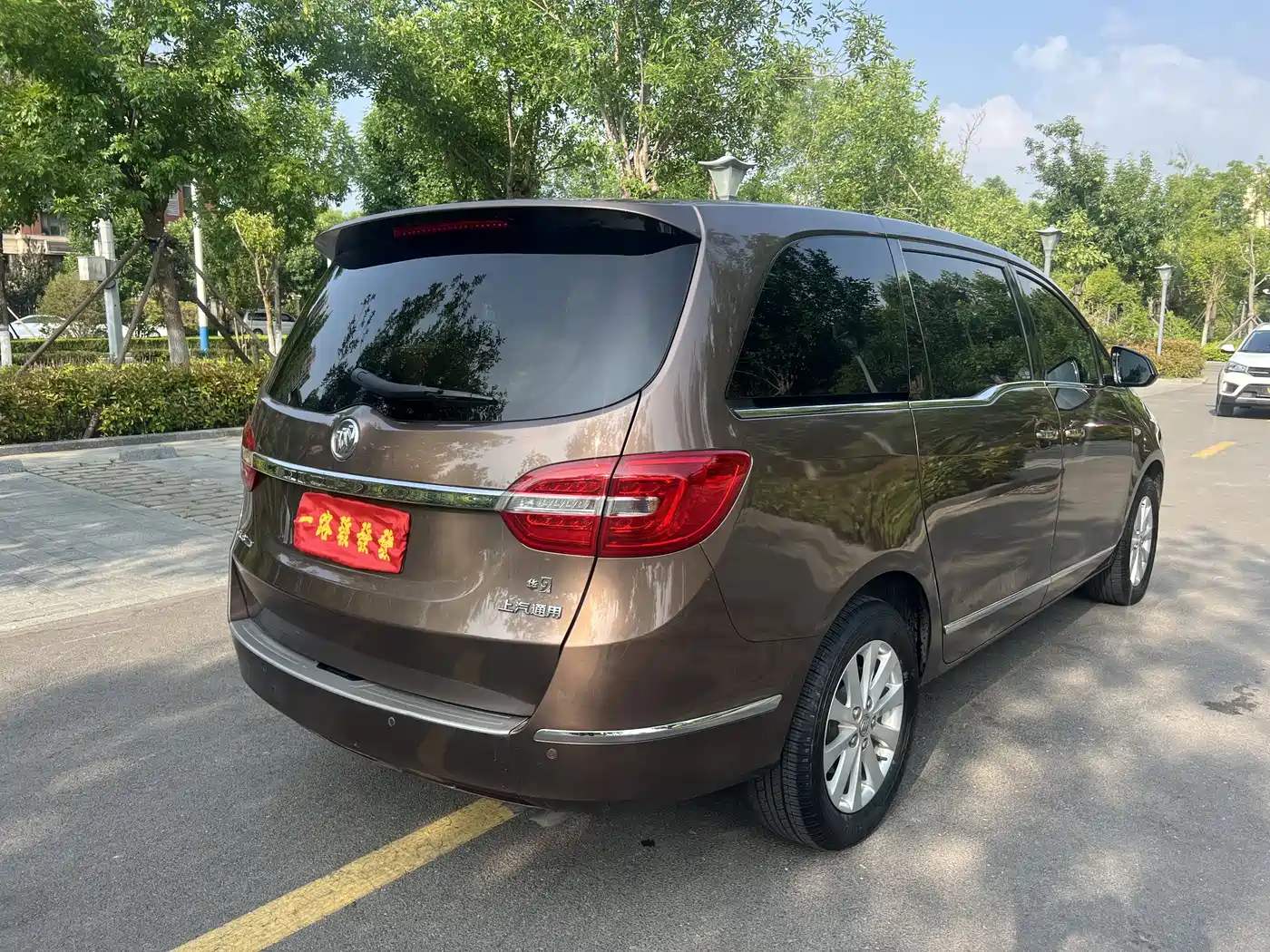 Buick GL8 2018 28T Luxury Model China VI фото 4