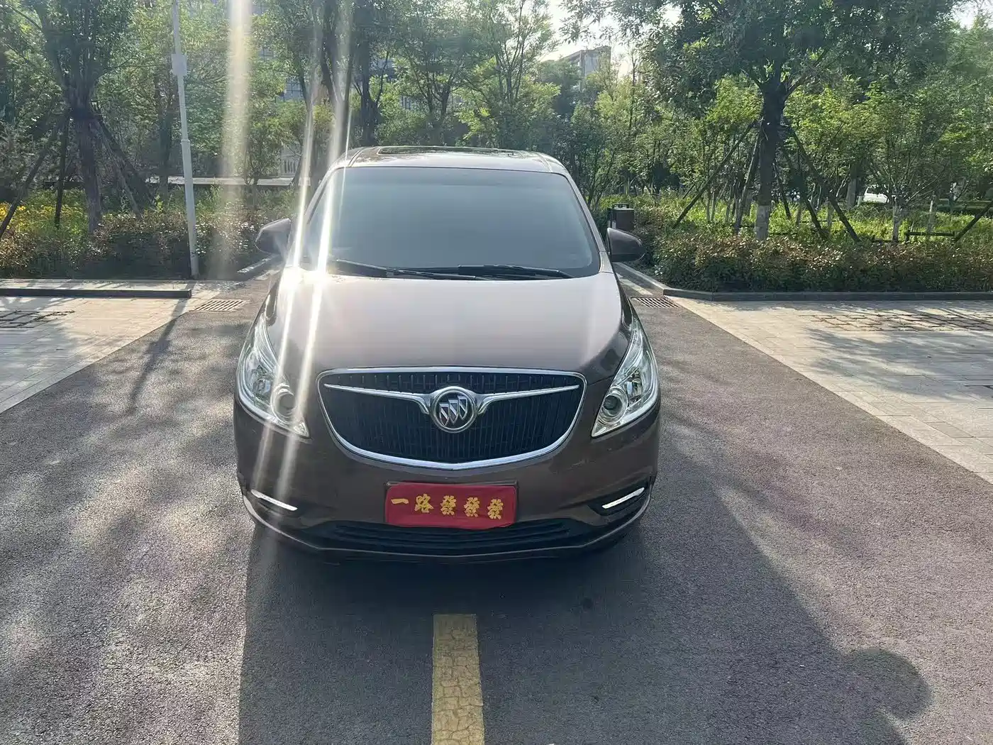 Buick GL8 2018 28T Luxury Model China VI фото 2