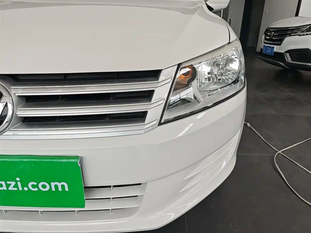 Volkswagen Santana 2015 1.6L Manual Trend Edition фото 24
