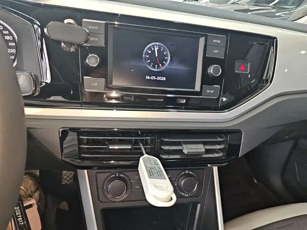 Volkswagen Polo 2019 Plus 1.5L Automatic Colorful Tech Edition фото 13