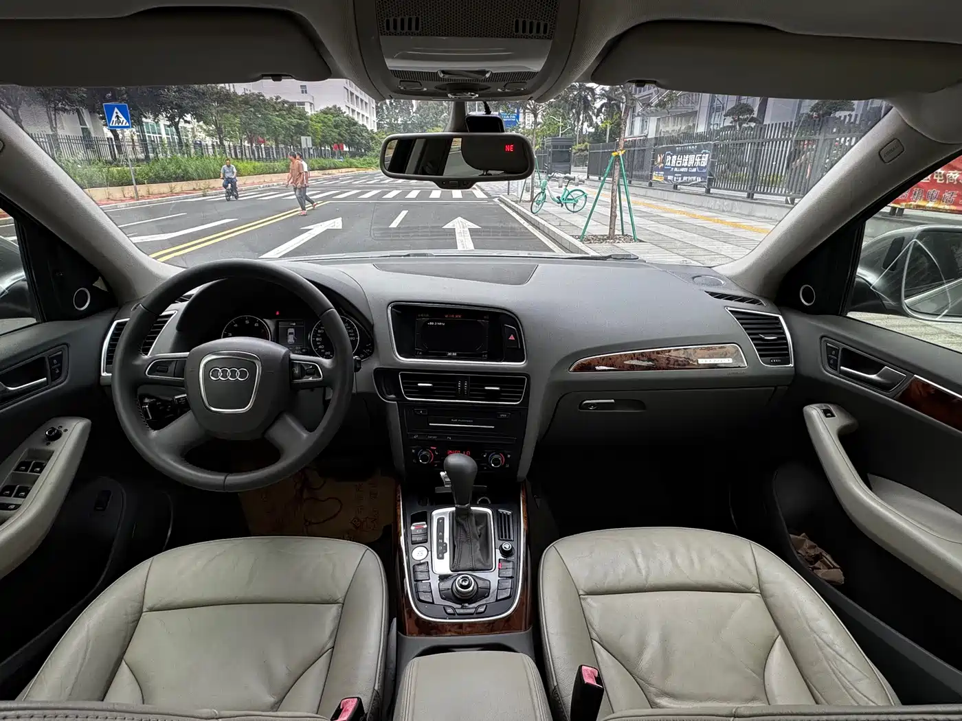 Audi Q5 2010 2.0TFSI Comfort фото 11