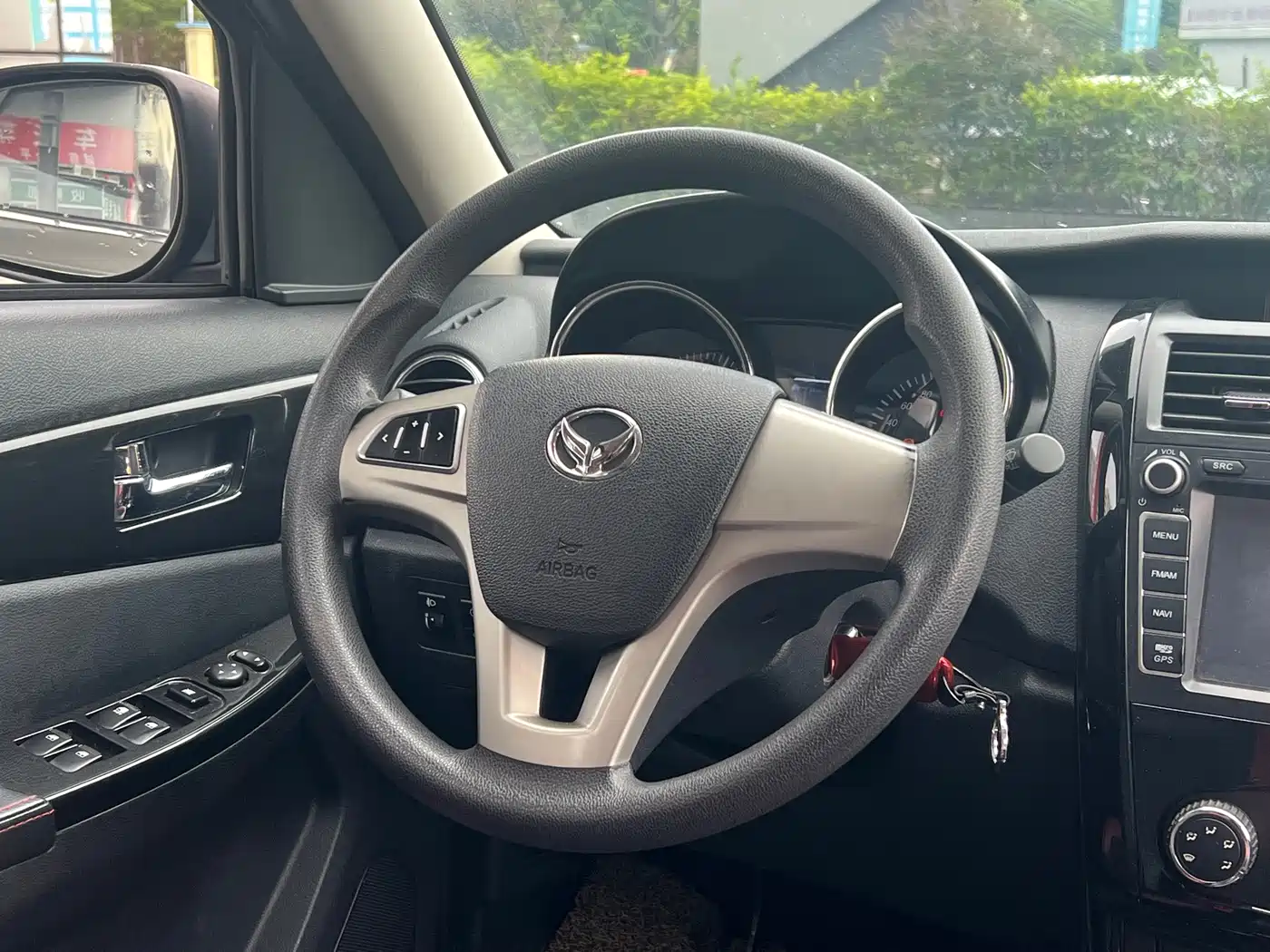 BAIC Huansu S3 2015 2014 1.5L Comfort (China IV)