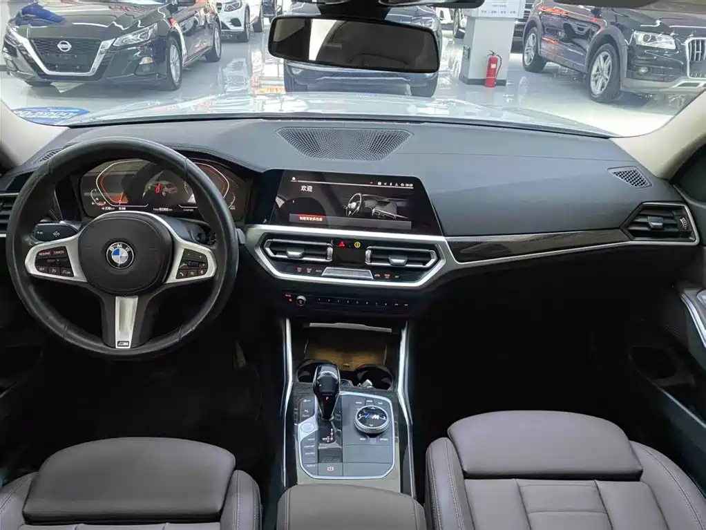 BMW 3 Series 2021 Facelift 325Li M Sport Package фото 4