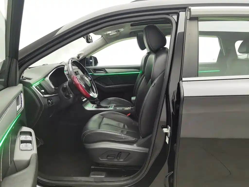 Roewe RX5 2016 2016 30T 2WD Automatic Internet Smart Edition