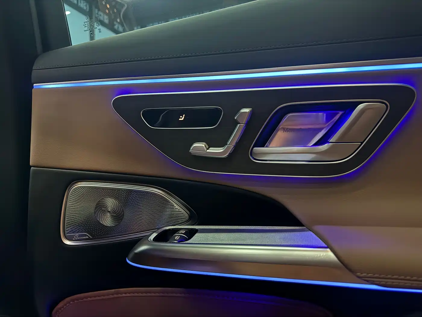 Mercedes-Benz E-Class 2025 E 300 L Luxury Sport фото 11