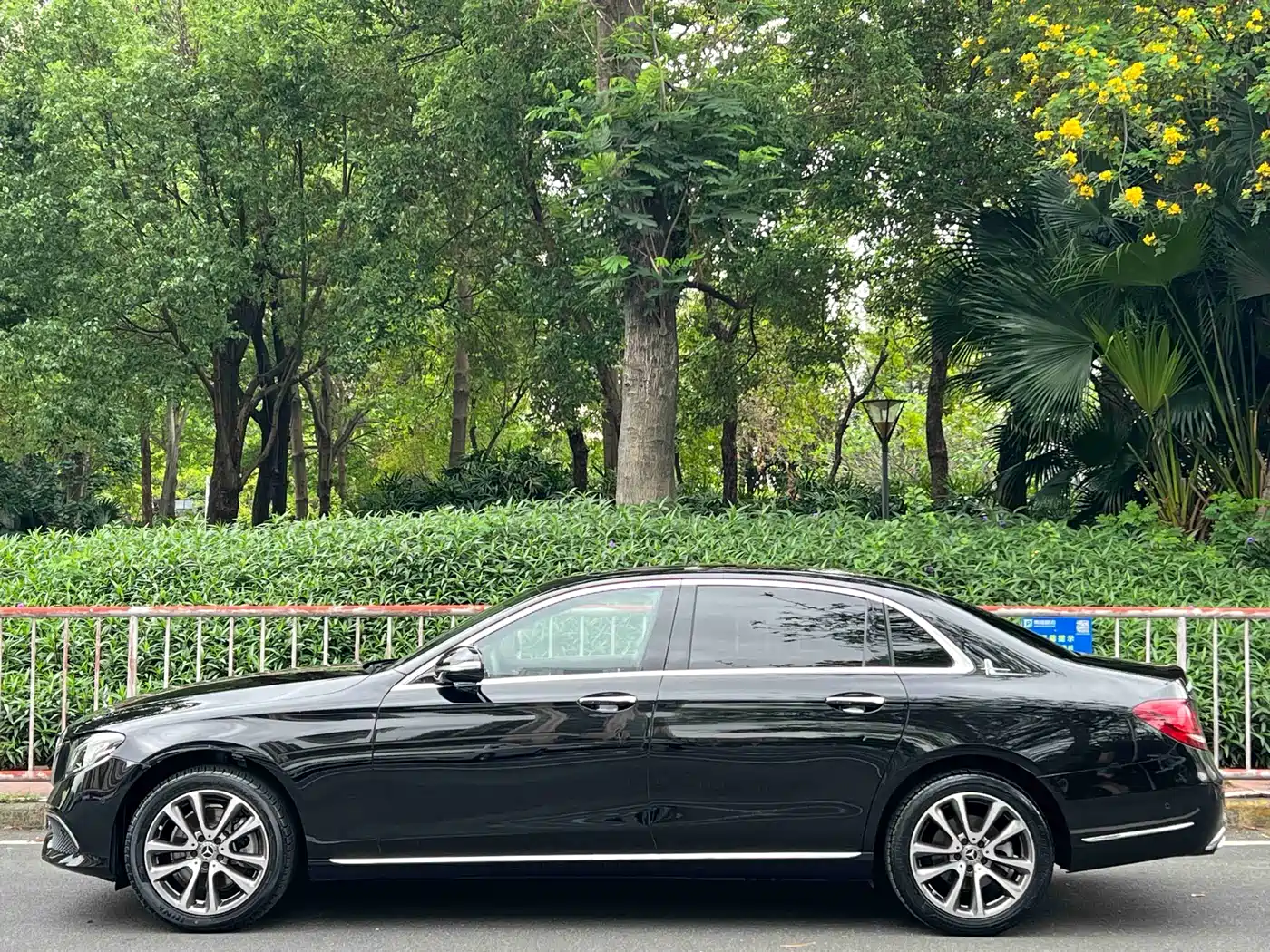 Mercedes-Benz E-Class 2019 E 260 L 4MATIC фото 4