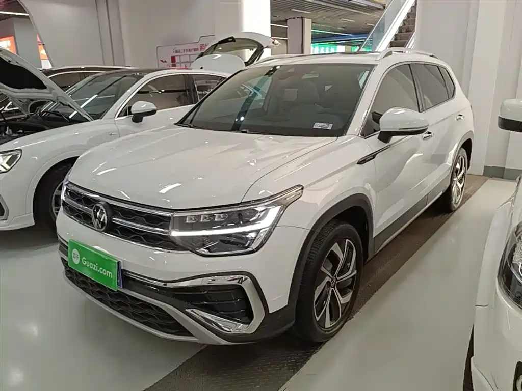Volkswagen Tharu 2024 300TSI 2WD Full Moon Edition