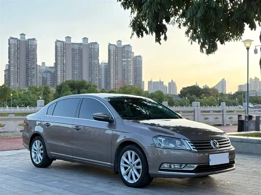 Volkswagen Magotan 2013 1.8TSI Premium фото 3