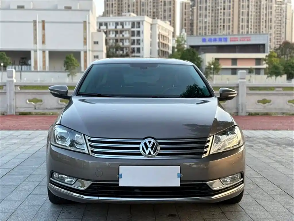 Volkswagen Magotan 2013 1.8TSI Premium фото 2