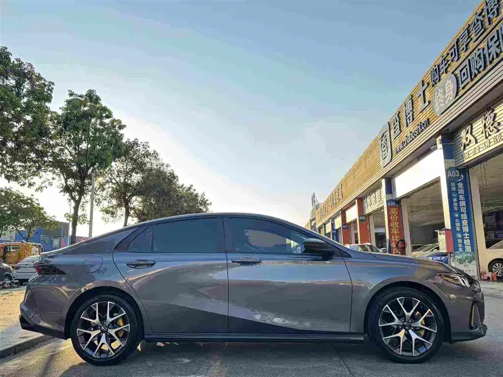 GAC Trumpchi Trumpchi Emkoo 2022 2021 270T DCT J15 Edition