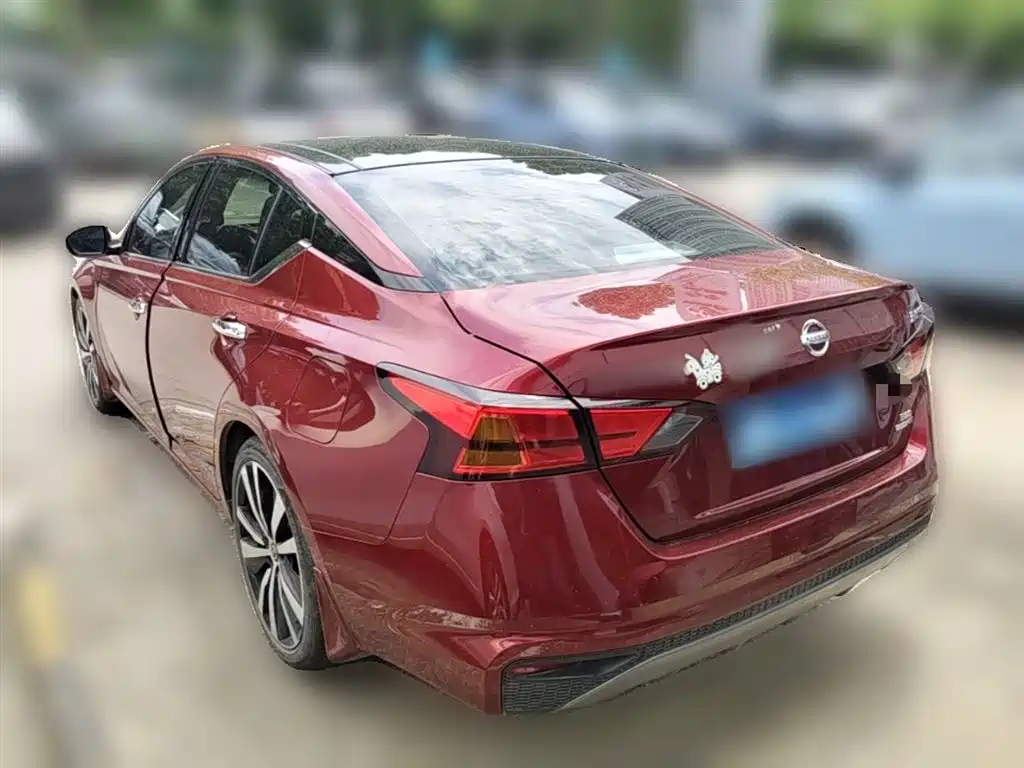 Фото 9 - Nissan Teana