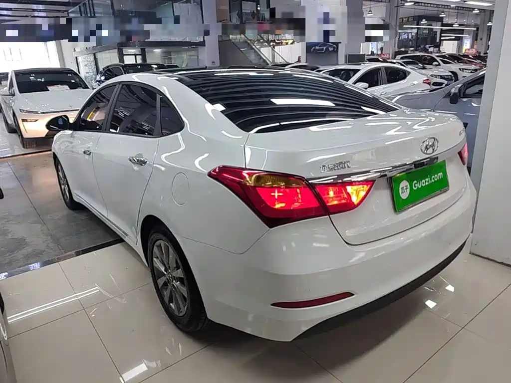 Hyundai Mistra 2014 1.8L Auto Smart GLS фото 5
