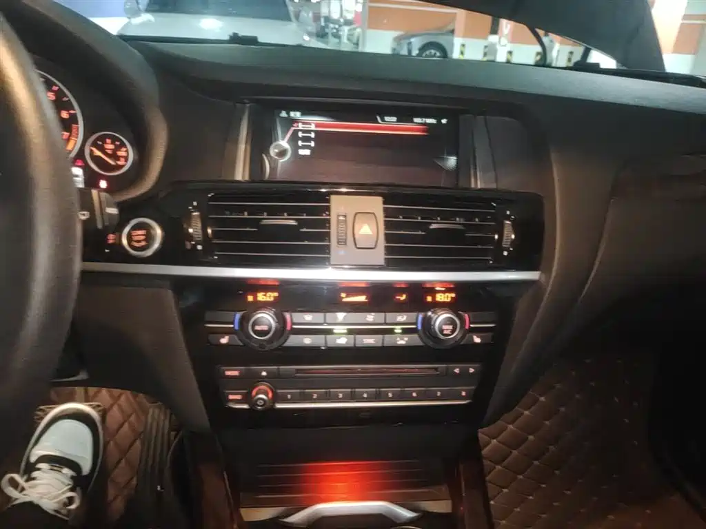 BMW X3 (Import) 2014 xDrive20i X Design Package фото 13
