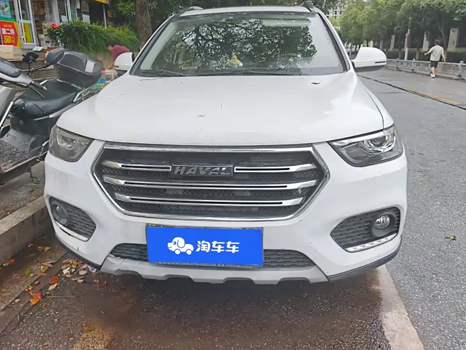 Photo 2 - Haval H6
