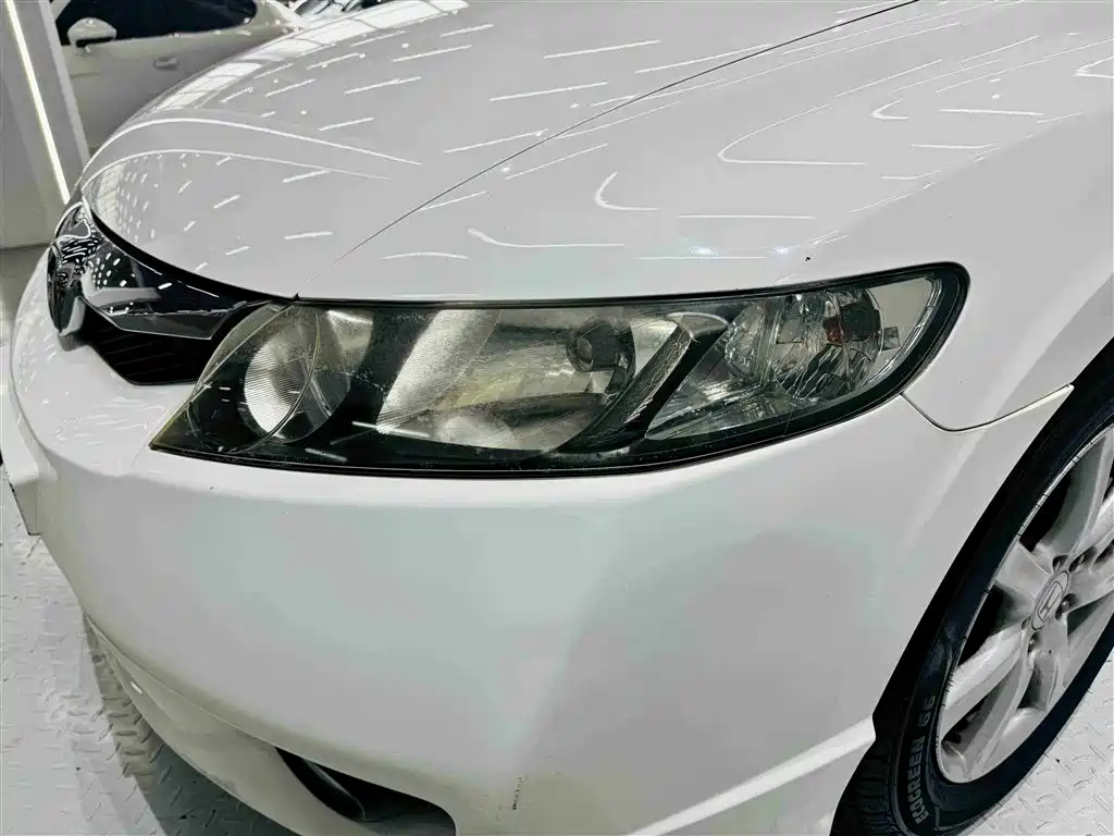 Фото 9 - Honda Civic