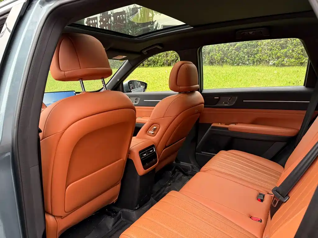 Jetour X70L 2025 2025 2.0T Automatic Flagship 7-Seater