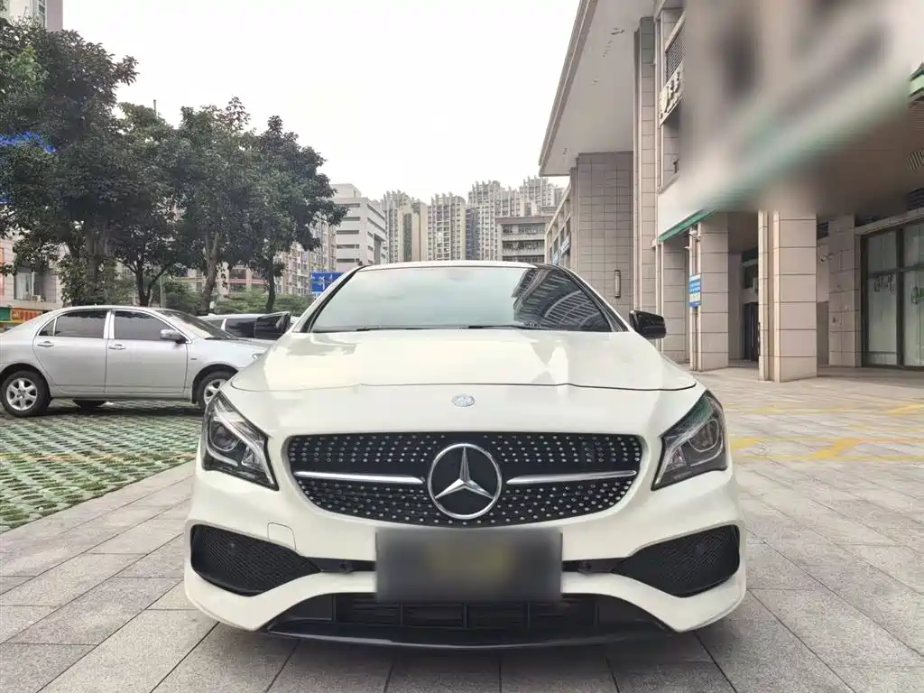 Mercedes-Benz CLA (Import) 2017 CLA 220 4MATIC фото 4