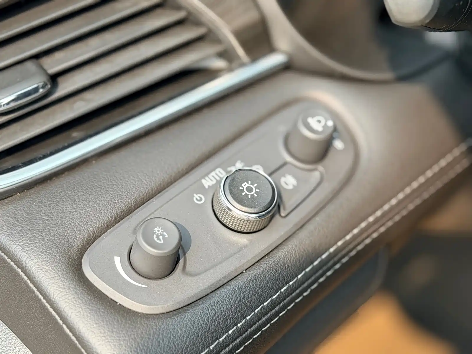 Photo 22 - Buick LaCrosse