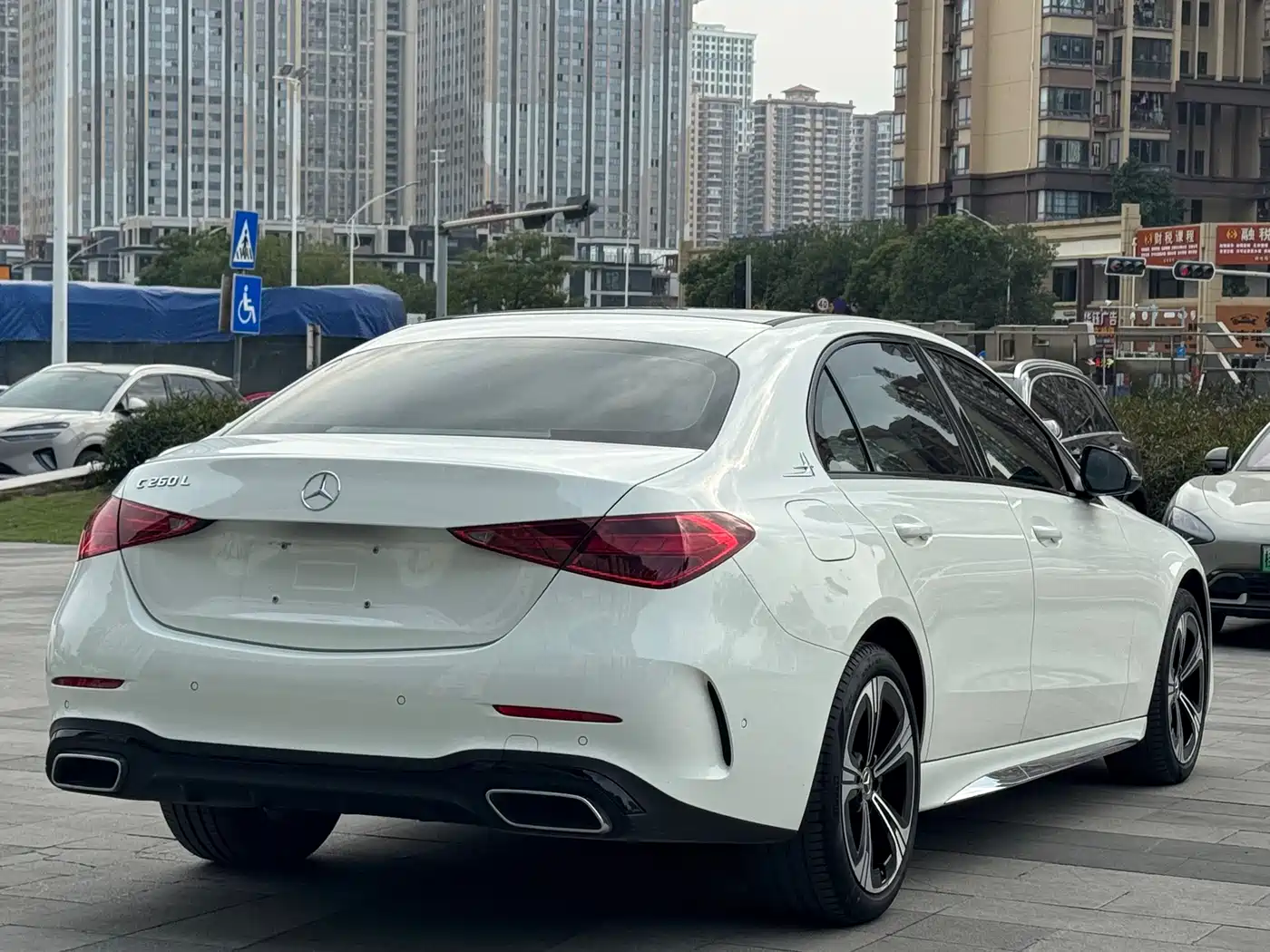 MERCEDES-BENZ C CLASS