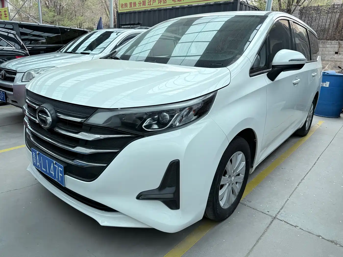 GAC Trumpchi Trumpchi M6 2019 270T Automatic Luxury (7-seater) China V